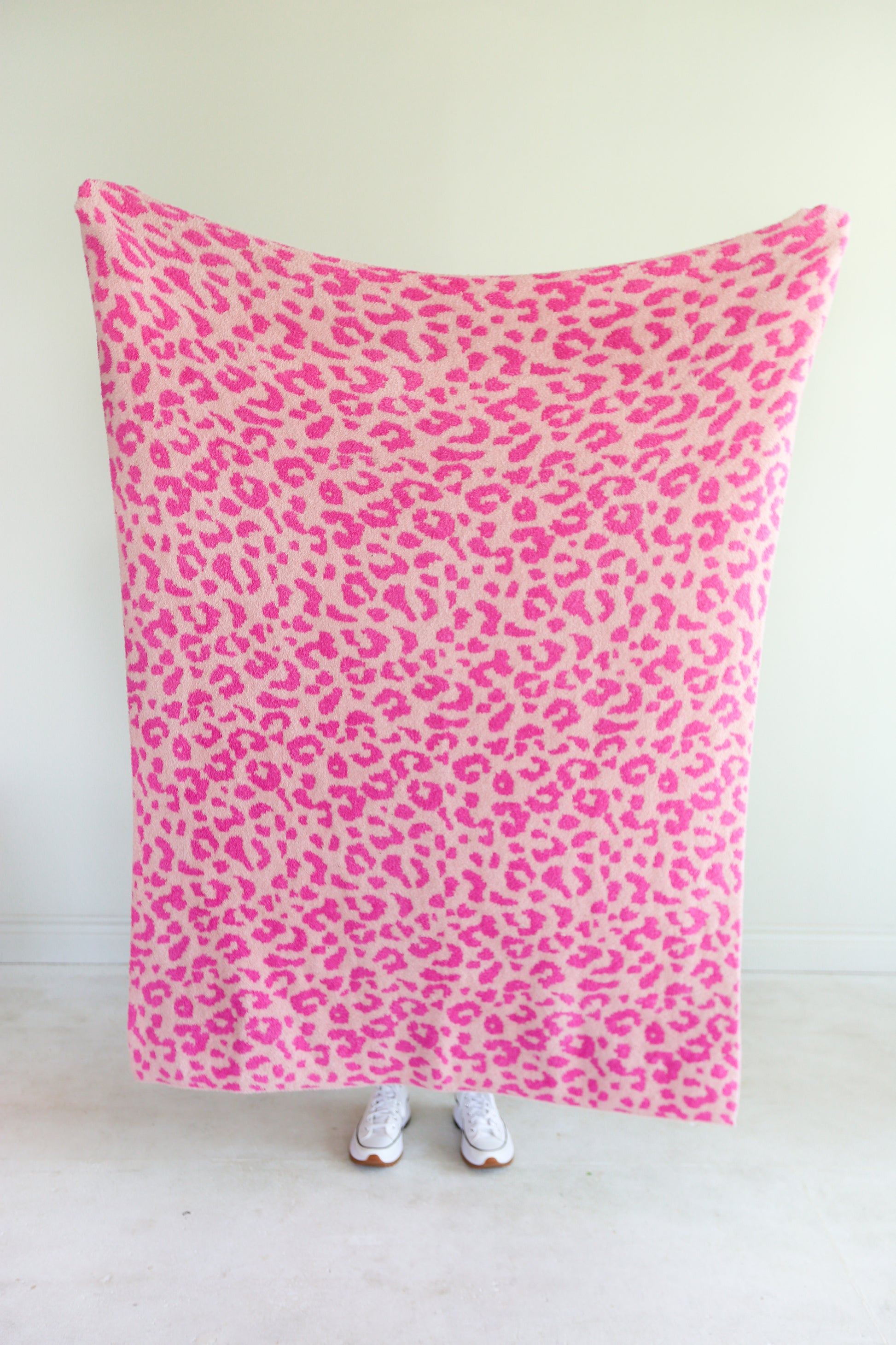 Bright Pink Leopard Blanket – SOREN - Main Image